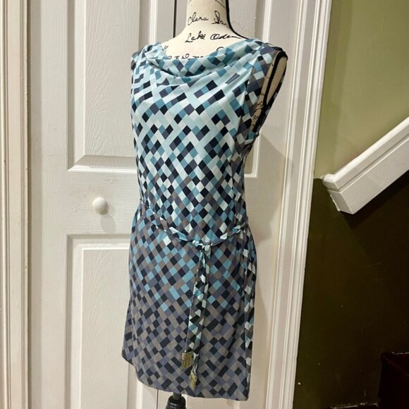 BCBG MAXAZRIA SLEEVELESS COWL NECK PARTY DRESS SIZE XSMALL - Picture 6 of 14